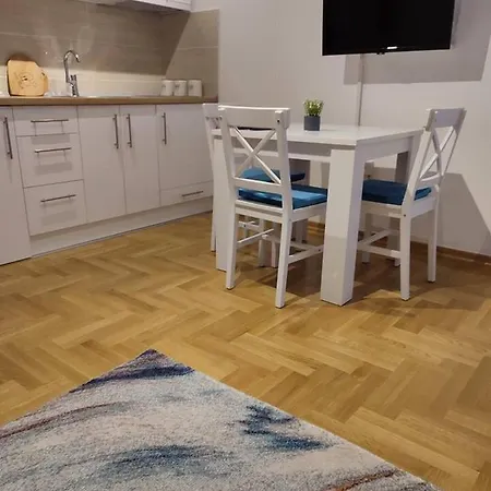 S16 Apartment *