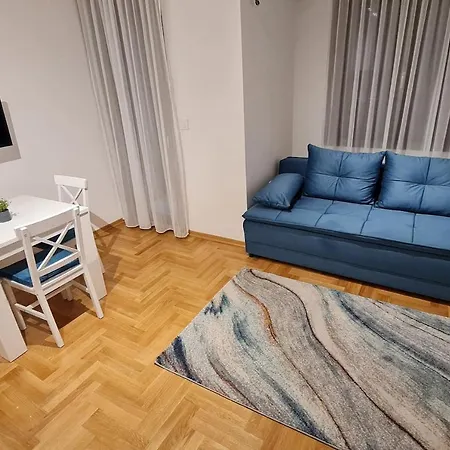 Apartment S16